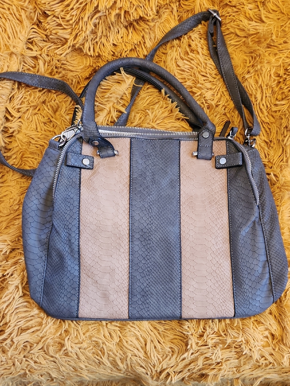 Stylish Two-Tone Snake-Embossed Tote Bag - Taupe & Charcoal